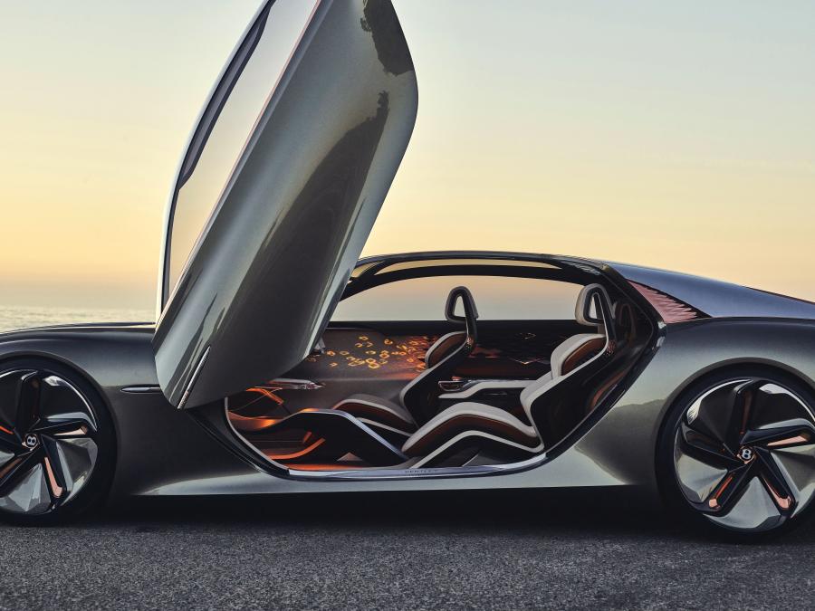  Bentley EXP 100 GT 2019 года  (фото 21 из 32)